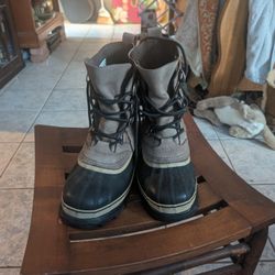 Men's Size 7 SORREL BOOTS