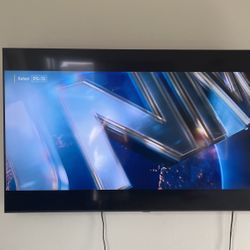 70 Inch Tv With Box For 800$ (Bought For 825)