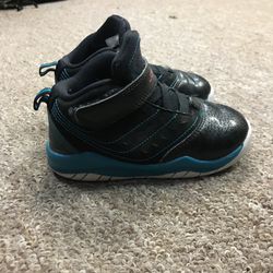 Jordan toddler sneakers size 8