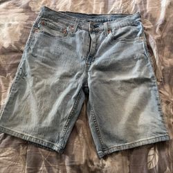 Men’s Levi’s shorts size 34