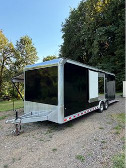 2012 wells cargo 8.5 x 24 enclosed trailer 10k
