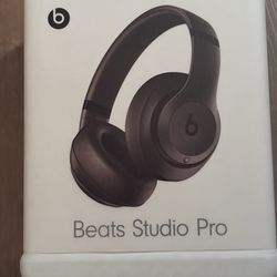 Beats Studio Pro