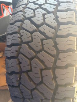 Wildpeak AT4 Tire 285/70/18 (1)
