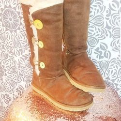 UGG WOMEN'S BOOTS