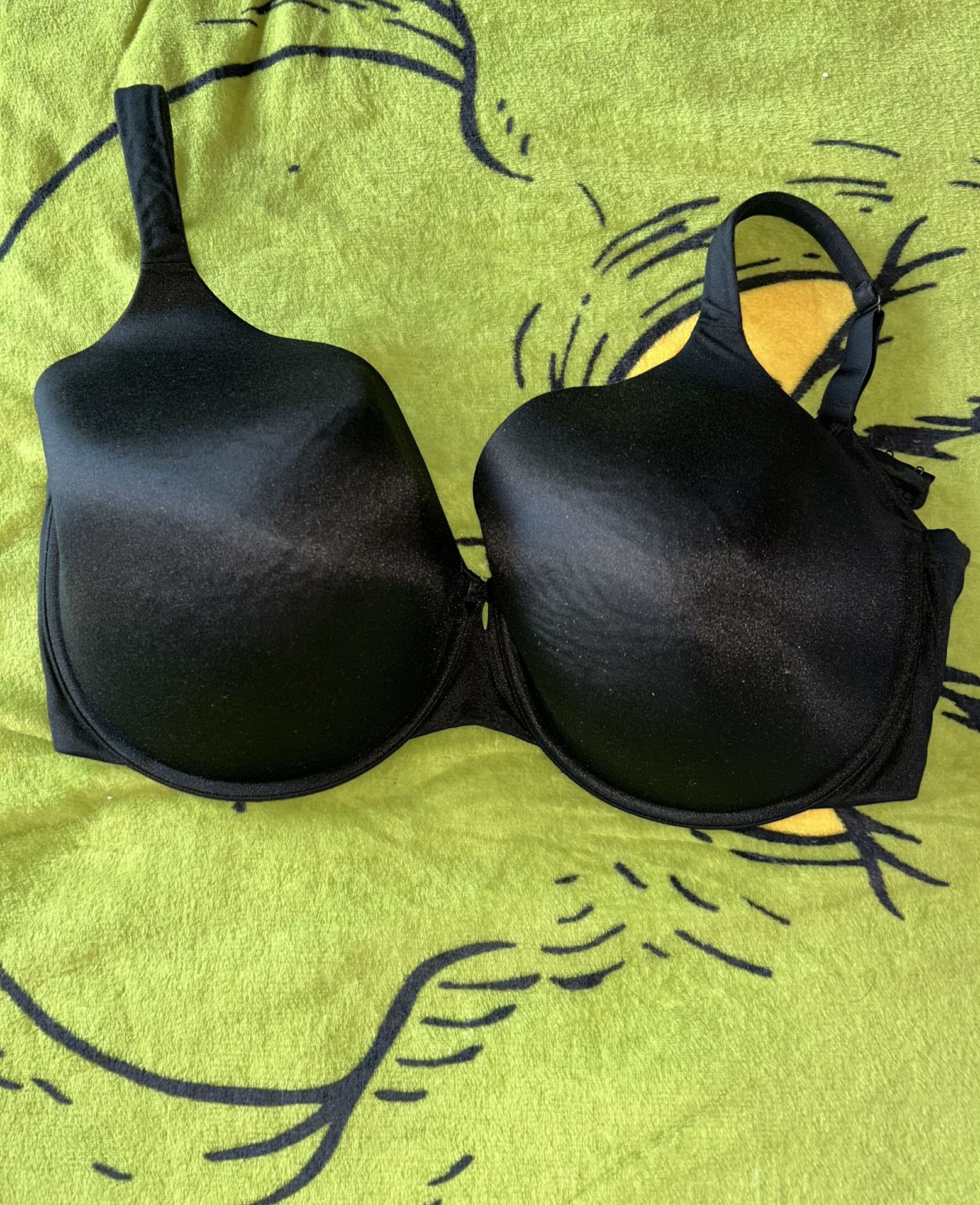 Women's Intimate Bra sz44H color Bk pre owned