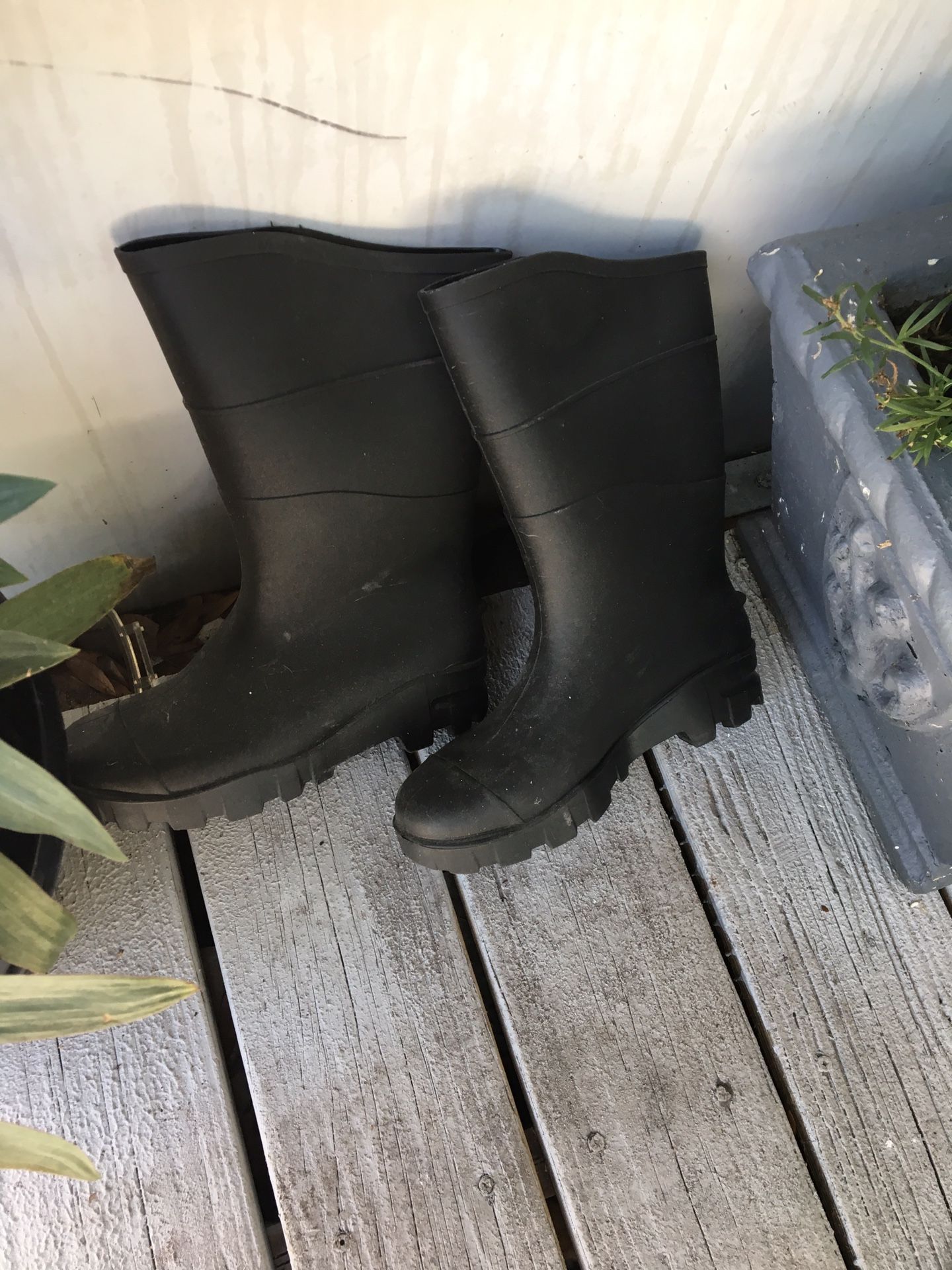 Rain/water boots