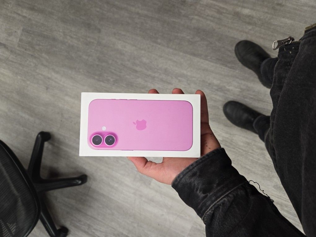 Iphone 16 New $50 Down
