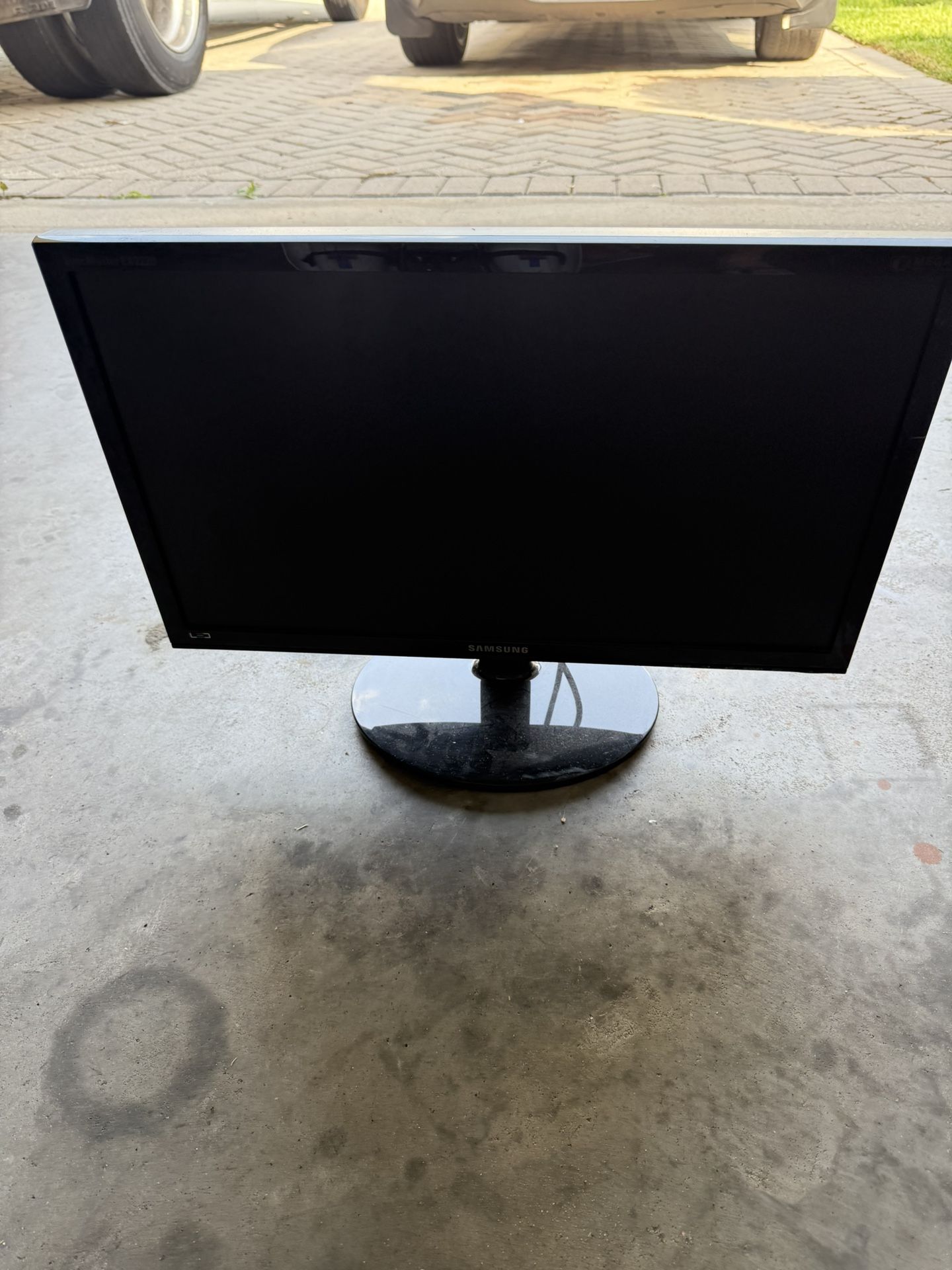 Samsung LED Monitor SyncMaster EX2220 VGA DVI port 21.5"