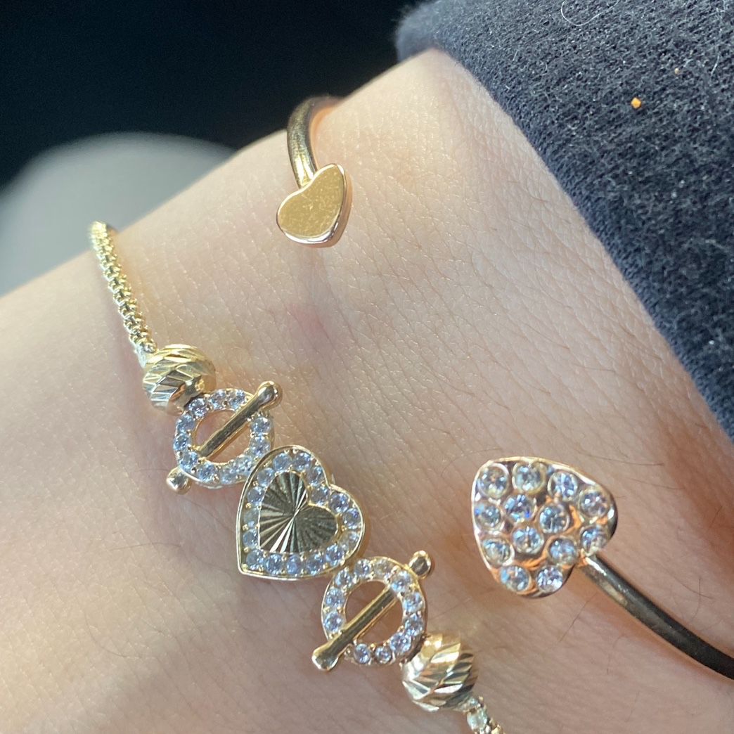 14k Gold Heart Bracelet 9”