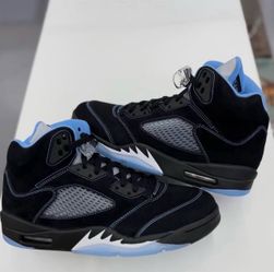 Carolina 5s size 6 gradeschool