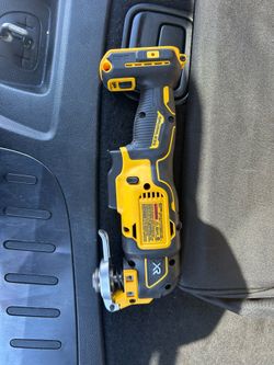 DeWalt 20V MAX ATOMIC Cordless Oscillating Multi-Tool Tool Only