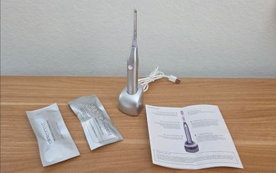 Oralucent Toothbrush