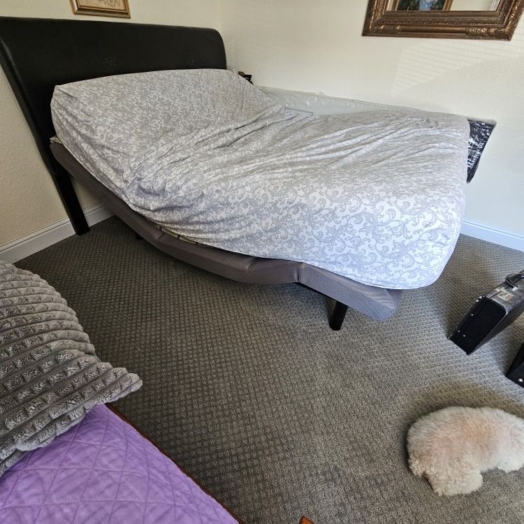 Queen Bed , Adjustable Bed Frame 
