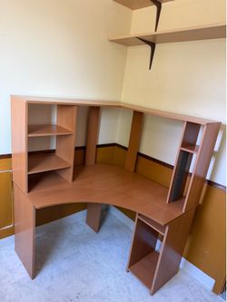 Corner Desk