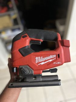Milwaukee Fuel Jigsaw