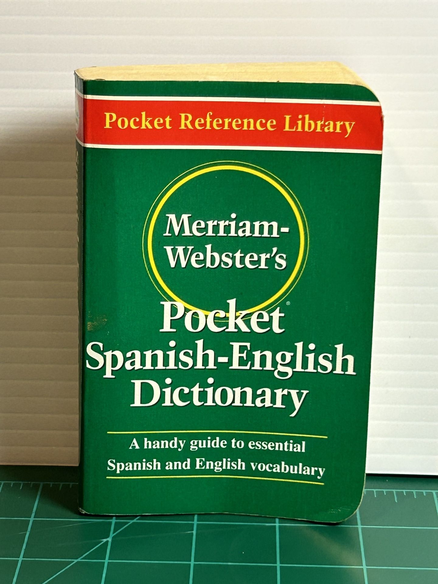 Merriam-Webster's Pocket Spanish-English Dictionary (Paperback)