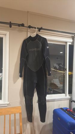 Body glove TG3 men’s large wetsuit