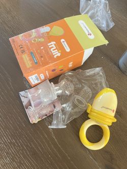 NatureBond Baby Food Feeder/Fruit Feeder Pacifier Nibbler (2 Pack) - Infant Teething Toy Teether Weaning in Appetizing Colors | + Additional Silicone