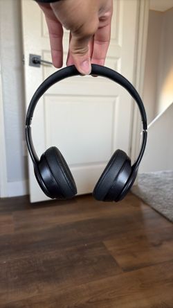 Beats Solo 3 Bluetooth Headphones