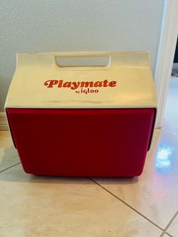14” wide Playmate cooler