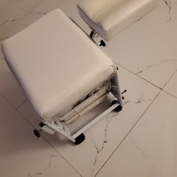3 Drawer Pedicure Rolling Seat