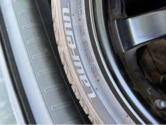 265/35/18 Tires - Laufenn