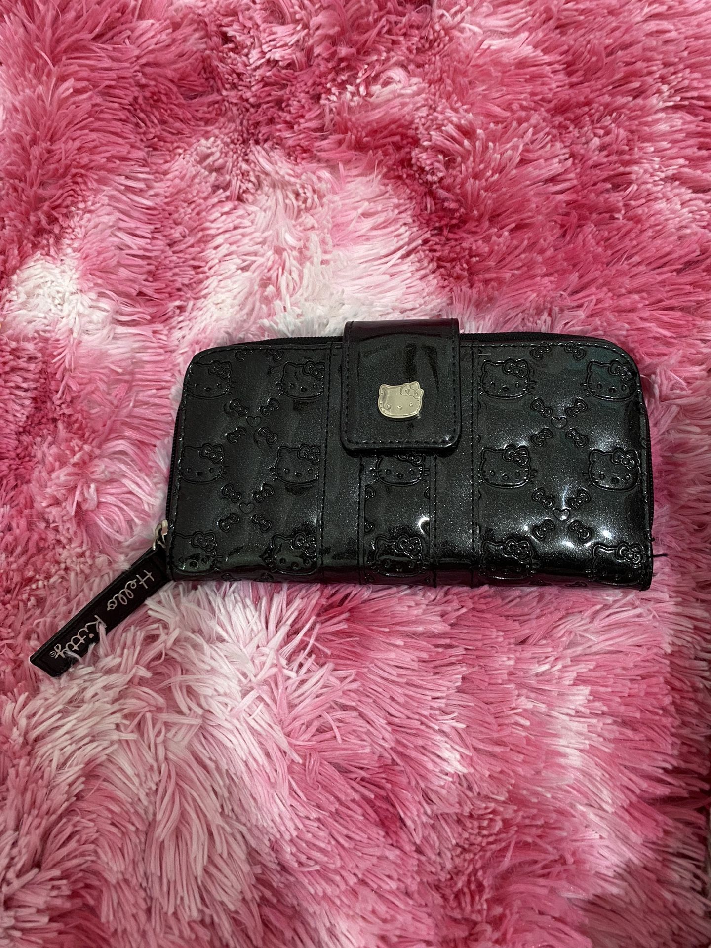 “Loungefly Loves Hello Kitty”  Wallet 