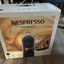 Nespresso Verturo Plus Machine