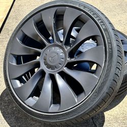 2 FRONT Tesla Model Y Performance wheels Michelin 255/35/21 50%
