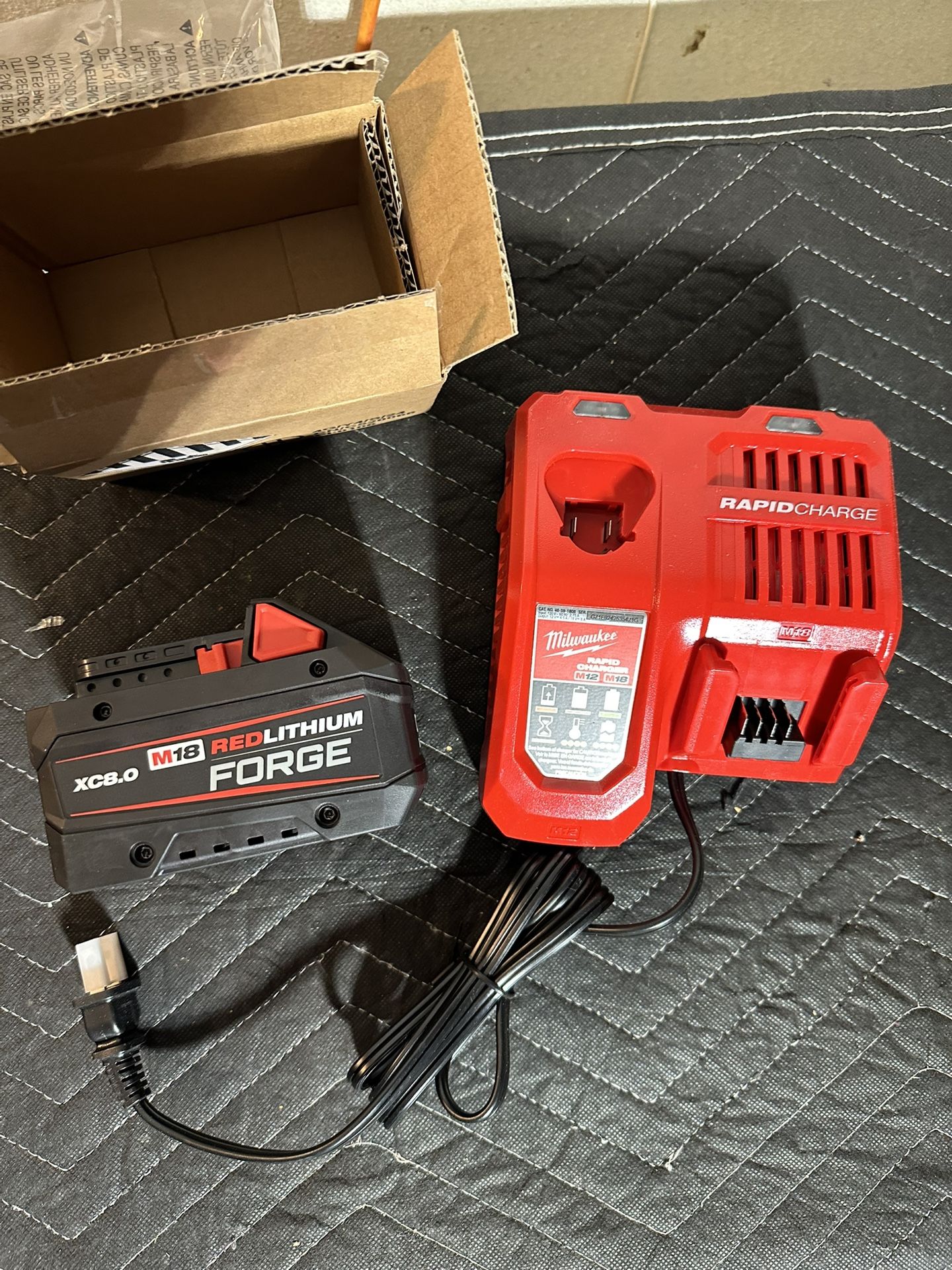 Milwaukee M18 FORGE 8.0 BATTERY & RAPID CHARGER