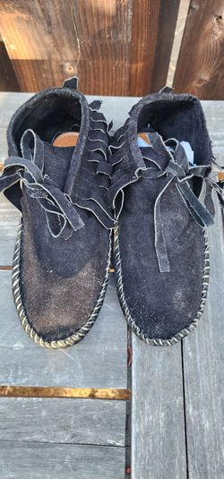 Black Moccassins