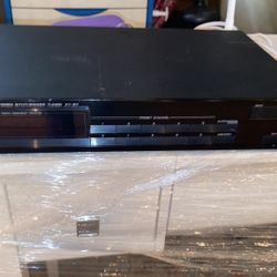 Kenwood Stereo Synthesizer Tuner KT-57