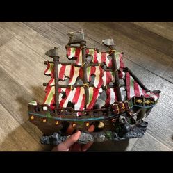 Buccaneers Boat Fish Tank Decor 