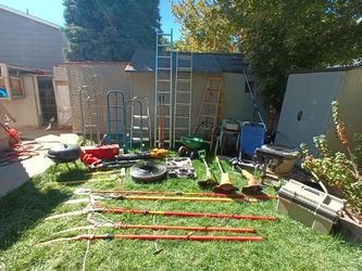 Yard Tools Blowers Ladders Hose Reels Trimmers Tree Saws +++