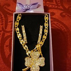 Sets De Aretes Y Cadena 