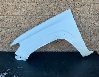 2016 2017 2018 2019 2020 2021 2022 2023 TOYOTA TACOMA LEFT FENDER OEM USED