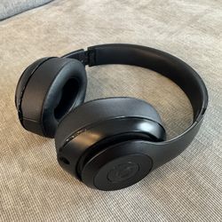 Beats Studio Pro
