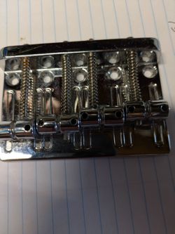 Base bridge plate