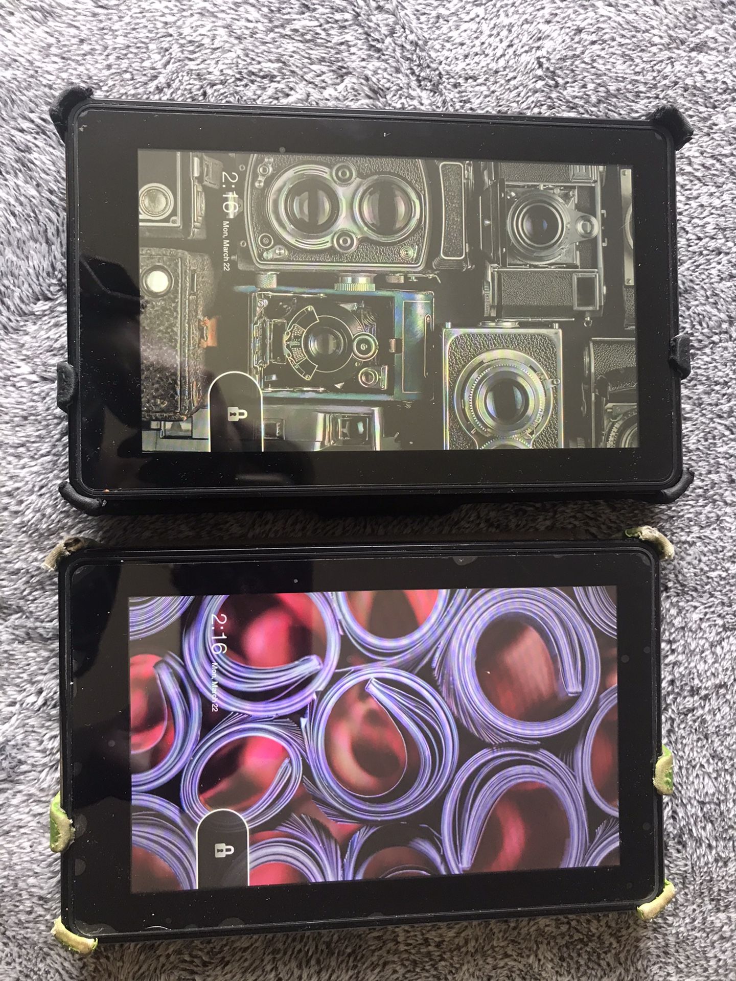 Older Kindles In Cases