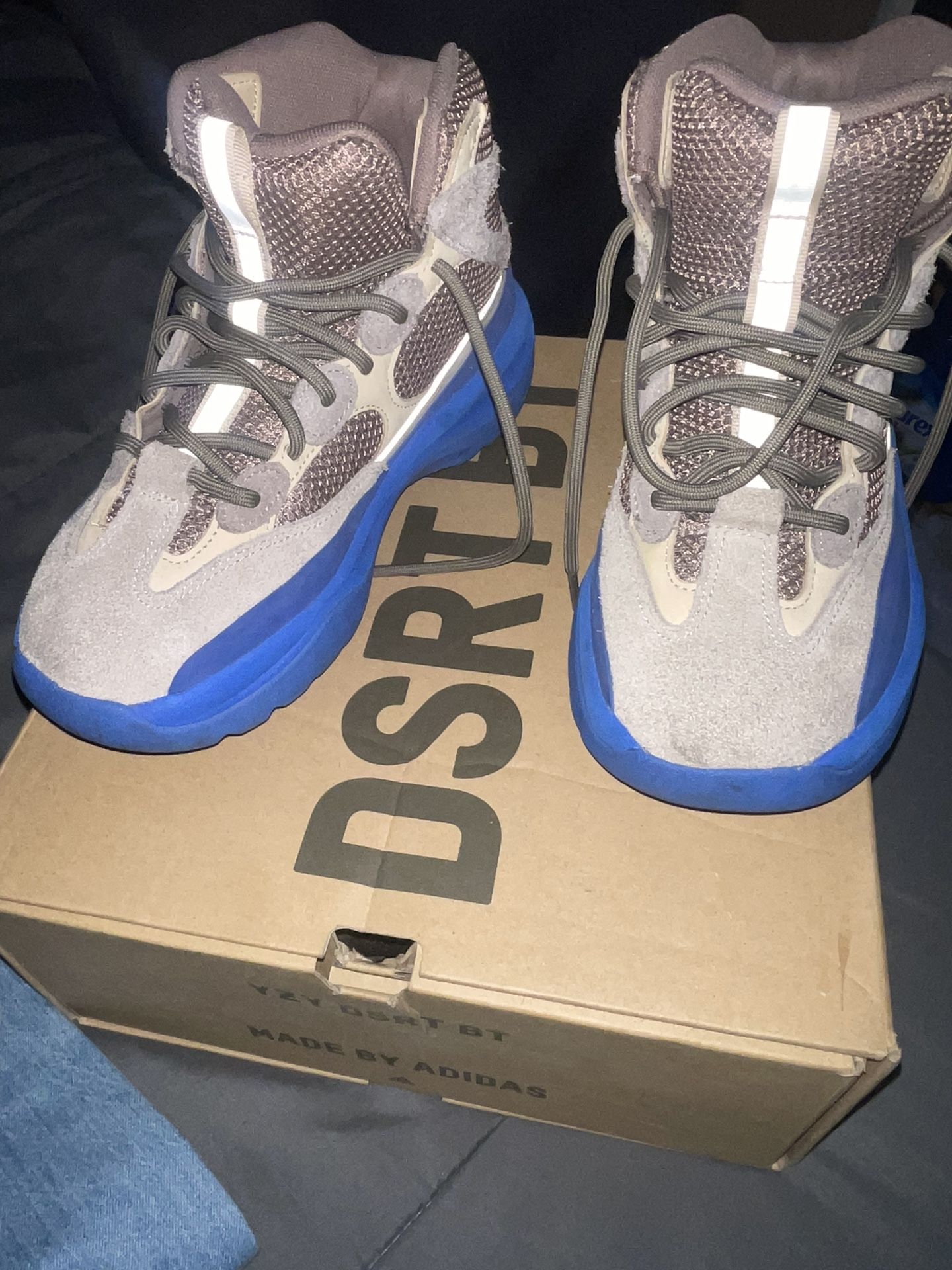 Adidas Yeezy Dsrt Bt Taupe Blue  9/10 Size :8
