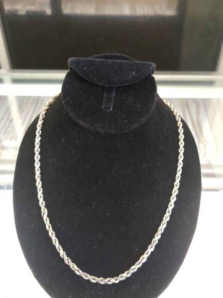 10k White Gold Rope Chains 8.1 Grams 24 Long Layway Available 10% Down If You Interested Please Make Sure You Ask For Maribel Thank You 