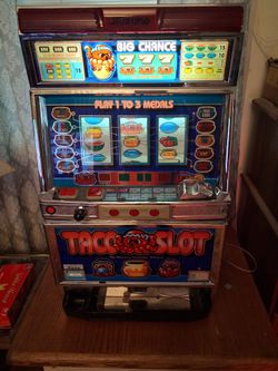 SLOT MACHINE