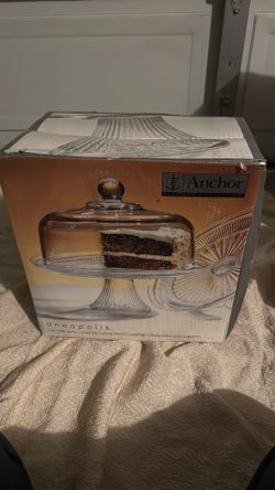 Anchor glass serving dish