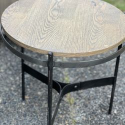 End Table by HD Buttercup