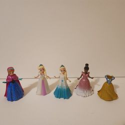 Lot Of 4 Polly Pocket Magic Clip  Figures+1 Extra Dress