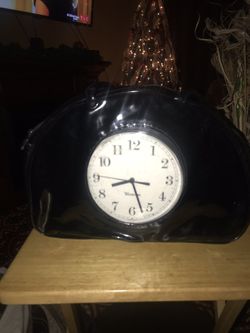 Patent leather French clock purse