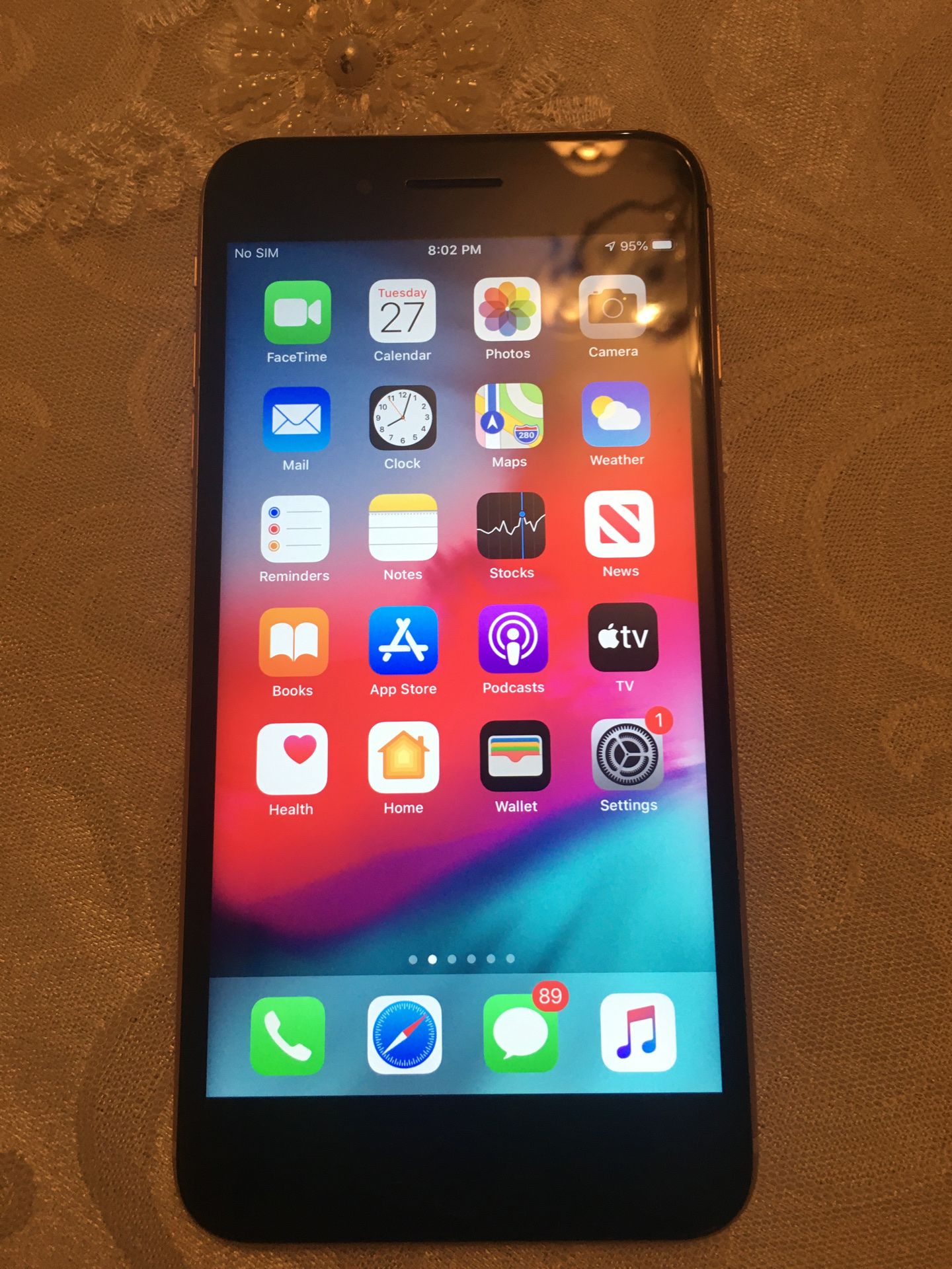 iPhone 8+ like new .AT&T.cricket .h2O.net 10