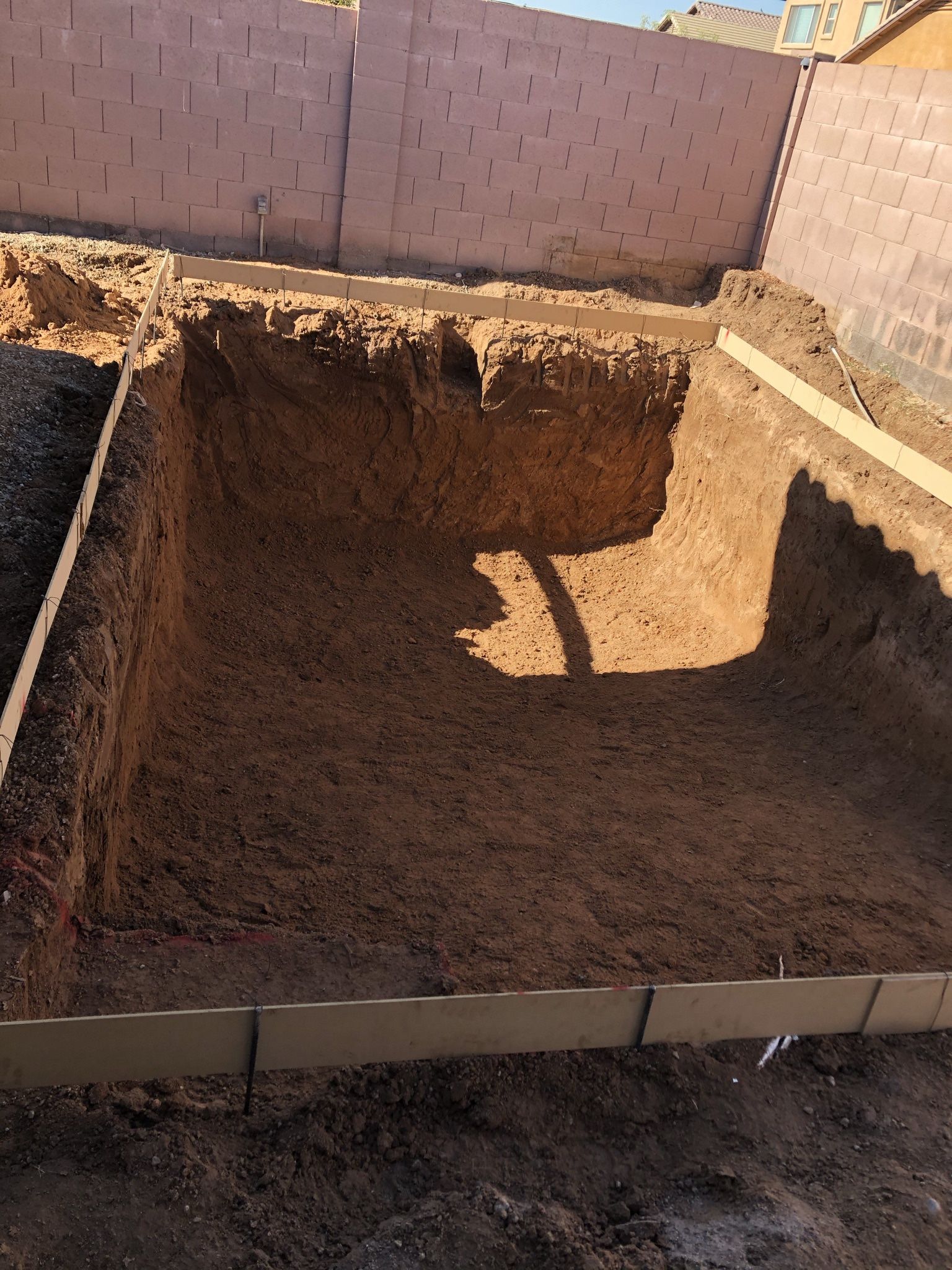 Clean Fill Dirt For A Low Price ! We Deliver !