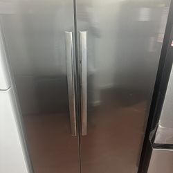Frigidaire Gallery Side By Side Fridge GRSN2620AF3