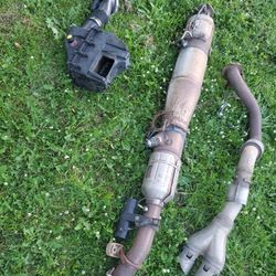 Stock 2016 Ford F-250 6.7L Exaust And Air Box